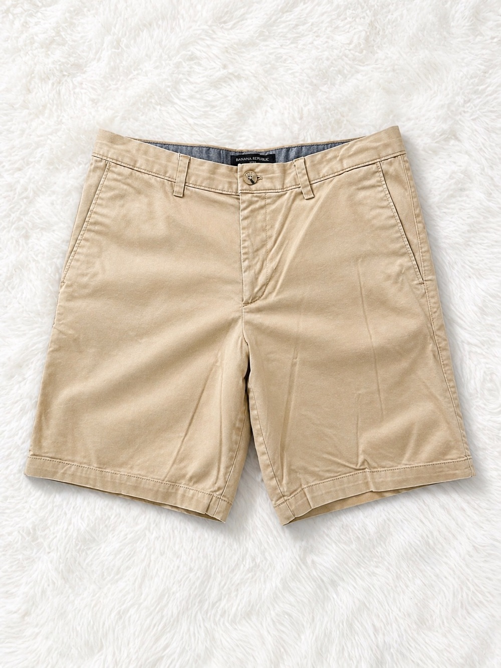 Banana Republic Aiden Shorts Mens 34 Khaki Flat Front Casual Summer Chino Shorts